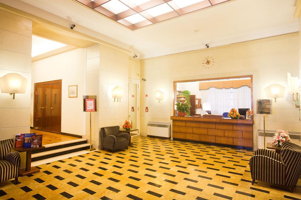 Bettoja Hotel Atlantico Rome Buitenkant foto